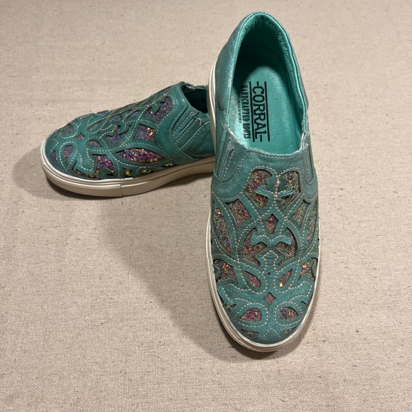 Corral Handcrafted Roots Turquoise Leather Glitter Slip On Sneakers - Picture 1 of 9
